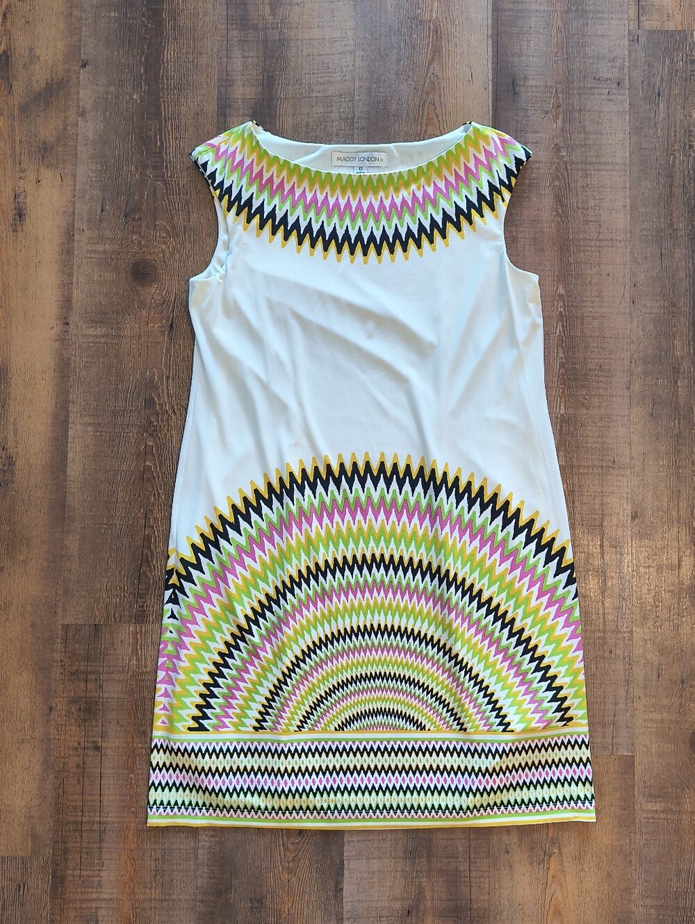 Maggy London Colorful Zigzag Pattern Sleeveless Bold Midi Office Dress Size 10